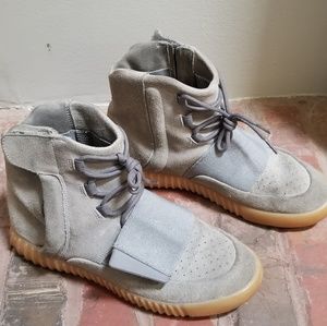 Yeezy Grey Gum 750